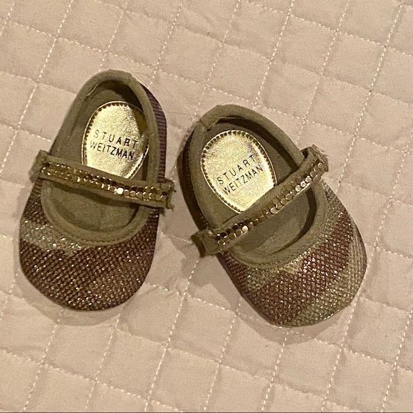 Baby Girl Stuart Weitzman Crib Shoes - Picture 1 of 5